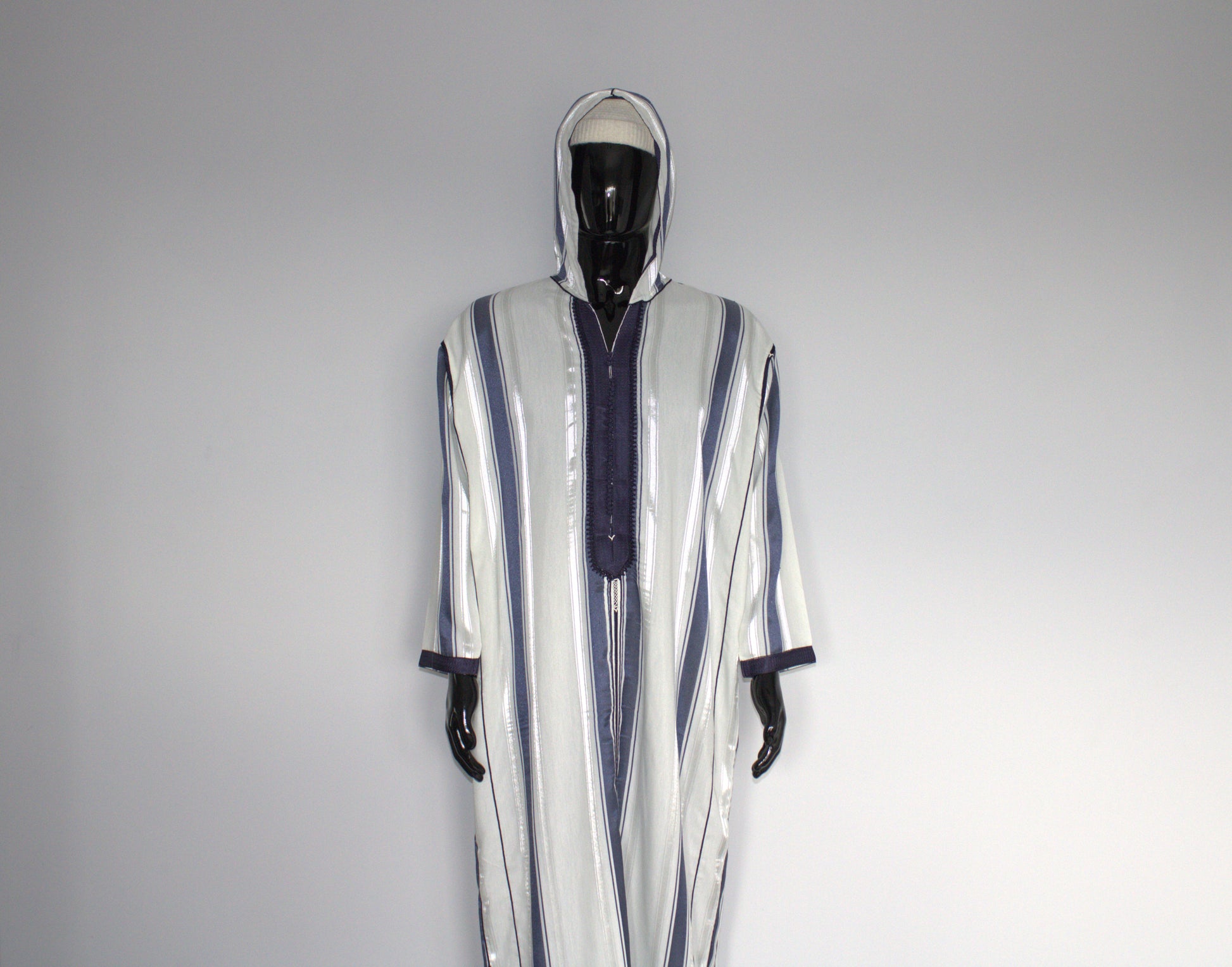 Moroccan Djellaba – White & Navy Stripes