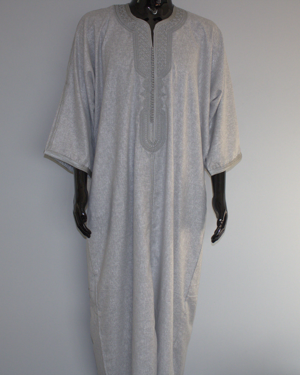 Moroccan Gandora – Light Grey with Subtle Grey Embroidery